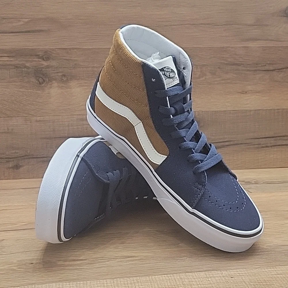 Van's SK8-Hi Brand new in the box no lid authentic uper leather and textile size